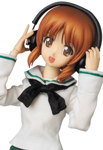 REAL ACTION HEROES No.682 RAH 少女与战车 西住美穗