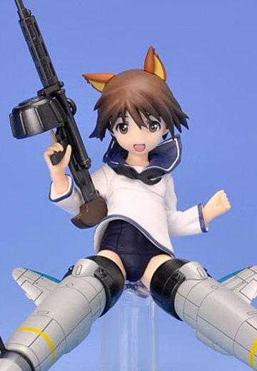 强袭魔女 宮藤芳佳 | Hpoi手办维基