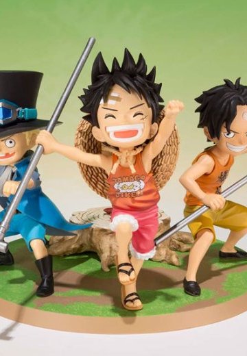 Figuarts ZERO 路飞・艾斯・萨波 -义兄弟的约定- 『海贼王』