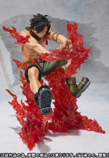 FiguartsZERO 航海王 波特卡斯·D·艾斯 战斗版 十字火