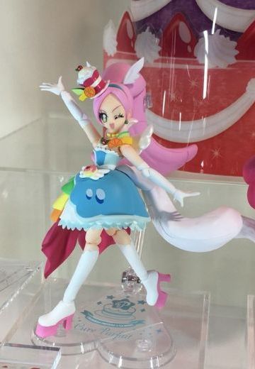 S.H.Figuarts キラキラ☆光之美少女アラモード キュアパルフェ