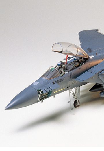 60302 1/32 麦克唐纳·道格拉斯 F-15E 打击鹰 | Hpoi手办维基