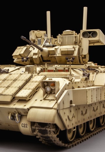 1/35 美国M3A3“布雷德利”BUSK III骑兵战车