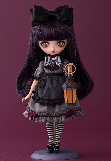Harmonia bloom Seasonal Doll Dorothy