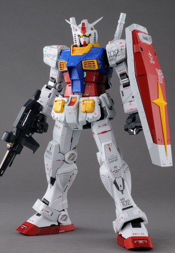 PG UNLEASHED 机动战士高达 RX-78-2 高达