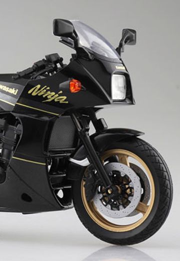 1/12 完成品摩托车 川崎 GPZ900R 黑/金 | Hpoi手办维基