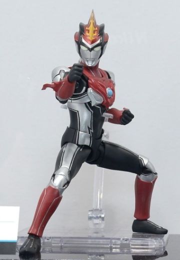 figuarts 罗布奥特曼 布鲁奥特曼 烈火形态