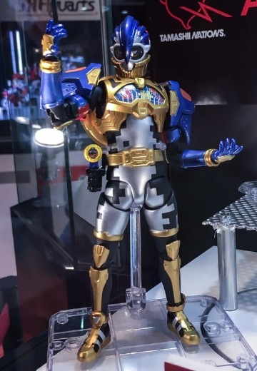 S.H.Figuarts 假面骑士：艾克赛德 假面骑士悖论 配对玩家 等级50 | Hpoi手办维基