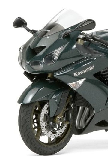 1/12 杰作收藏 （完成品） No.82 川崎 ZZR1400 珍珠流星灰
