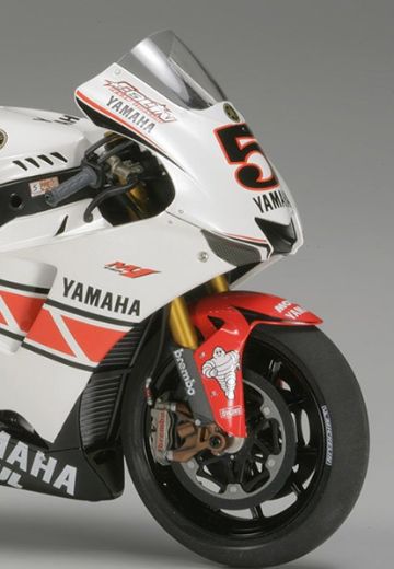 1/12 摩托车系列No.105 雅马哈 YZR-M1  50周年纪念 瓦伦西亚版 | Hpoi手办维基
