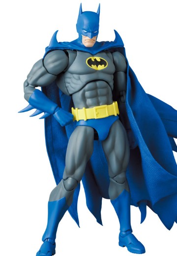 MAFEX 编号215 蝙蝠侠：骑士陨落 远征蝙蝠侠 | Hpoi手办维基