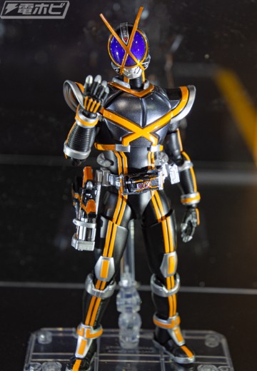S.H.Figuarts(真骨雕制法)  假面骑士凯撒
