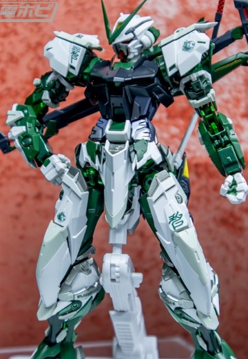 METAL BUILD 机动战士高达SEED ASTRAY系列 异端高达绿色机（暂称）
