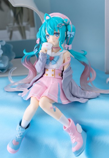压泡面 初音未来 恋爱的水手服 灰色款 | Hpoi手办维基