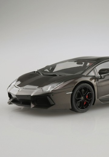 4 兰博基尼 aventador lp700-4 2011款 再版开订 4620日元含税 2024年