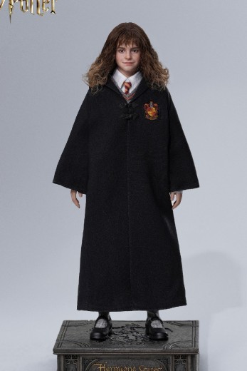 哈利波特与魔法石 赫敏·格兰杰（学院服）1/6收藏级可动人偶 | Hpoi手办维基