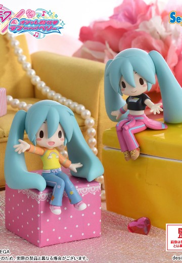 初音未来联名时尚魔女拉芙与贝莉 Fuwa Petit小坐系列精细人偶“初音未来”
