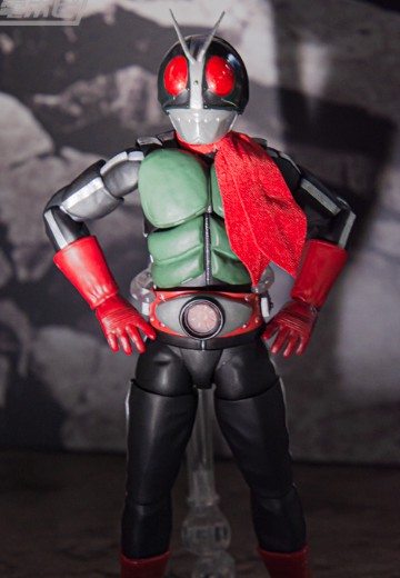 S.H.Figuarts（真骨雕制法） 假面骑士新2号（荣耀昭和骑士版）