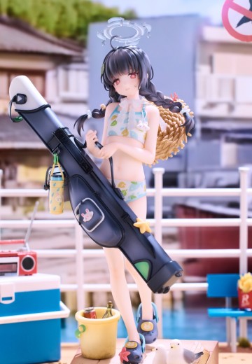蔚蓝档案 霞泽美游（泳装）