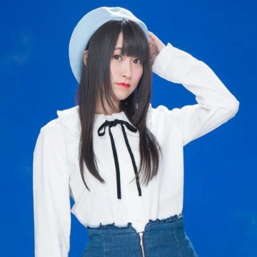 村川梨衣