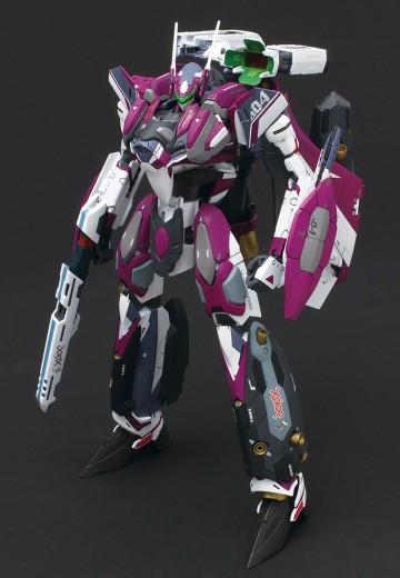 超时空要塞Δ 1/72 VF-31C 超级齐格飞（ 米拉洁·法莉娜·吉纳斯专用机）