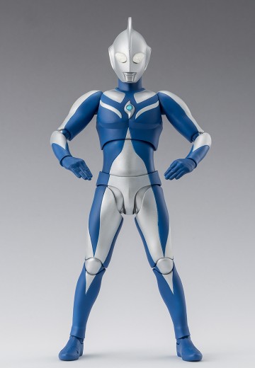 S.H.Figuarts 高斯奥特曼 月神形态