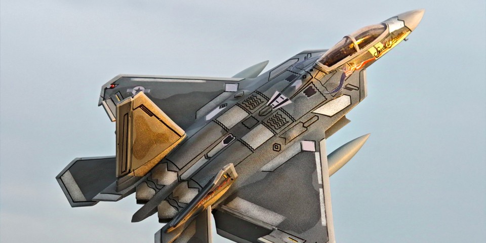 1/144 F-22B