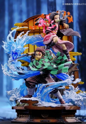 鬼灭之刃 灶门炭治郎 与  灶门祢豆子