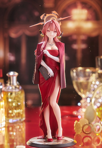蔚蓝档案 陆八魔爱露（礼服）