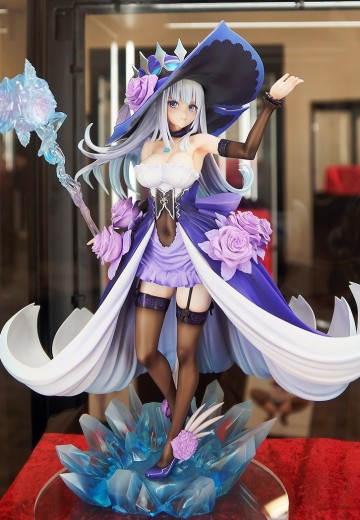 蔷薇雪姬