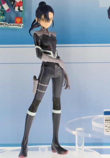 Lucrea Light 尼娅安 驾驶服版
