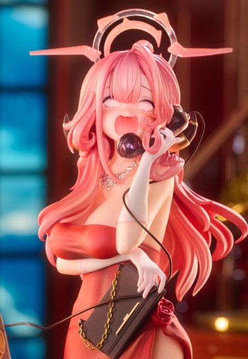 蔚蓝档案 礼服爱露