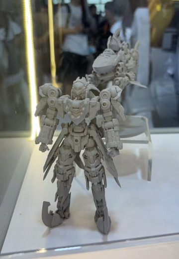 异兽战甲 骨剑鲨