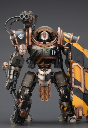 战锤系列 “荷鲁斯之乱” 钢铁勇士 铁环多米塔钢铁级自动战斗机器人 配备卡彻锐型战斗盾和重力破碎锤 | Hpoi手办维基