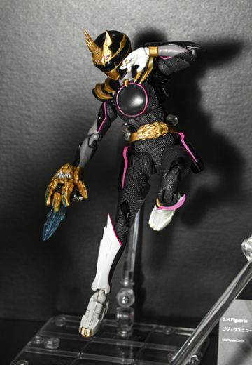 S.H.Figuarts 豪兽独角兽