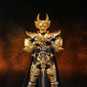 S.H.Figuarts 黄金骑士 牙狼〈GARO〉