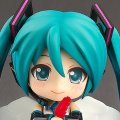 粘土人搭配 VOCALOID 初音未来 红羽毛共同募金运动 创设70年 记念コーデ