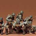 35061 1/35 德国 步兵 进攻 套装