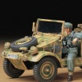 35213 1/35 德国 Pkw.K1 KUBELWAGEN 桶车 82型