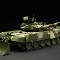 1/35 俄罗斯T-90主战坦克带TBS-86推土铲