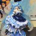 正好同一天到来对比下这俩初音