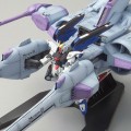 HG  机动战士高达SEED 流星装备+自由高达