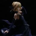 黑礼服saber：优雅永不过时