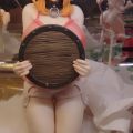 个人感觉比站着那个好看，乳量也比那个大