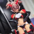 “呼……鞋子里出了好多汗啊……”