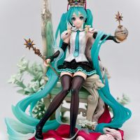 Spiritale 皇帝初音小拍 “荒谬的是生活本身，我们能做的只有与自己和解”