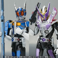 S.H.Figuarts 假面骑士电王 圣枪形态与圣竿形态
