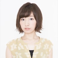 洲崎綾