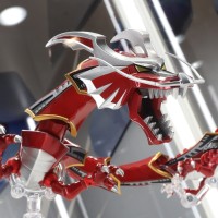 S.H.Figuarts 深红之龙