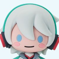 言和 V3公式服款 软胶玩偶摆件